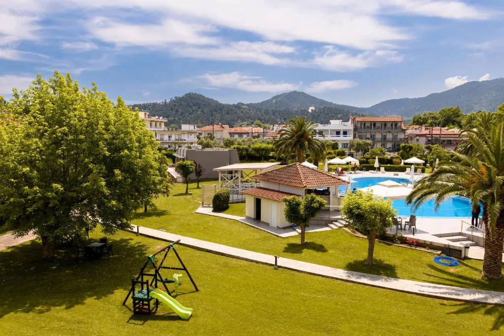 aethriahotel27astratours021.jpg