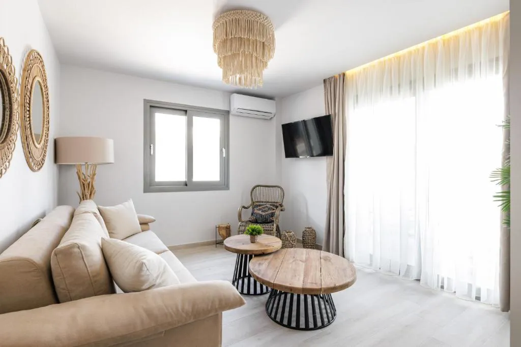 Amalthia Luxury Suites - Polihrono-AstraTours021 (4).jpg