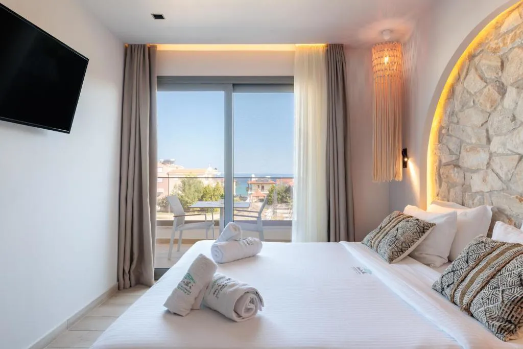Amalthia Luxury Suites - Polihrono-AstraTours021 (5).jpg