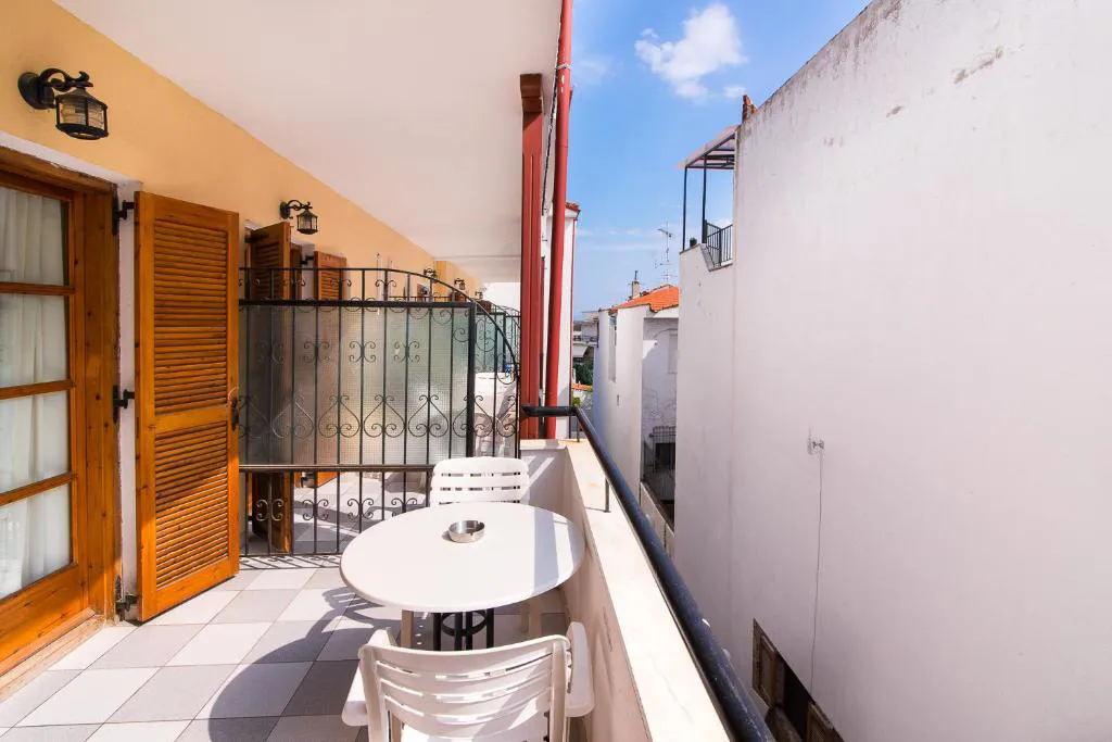 Calypso HAnioti-AstraTours021 (8).jpg