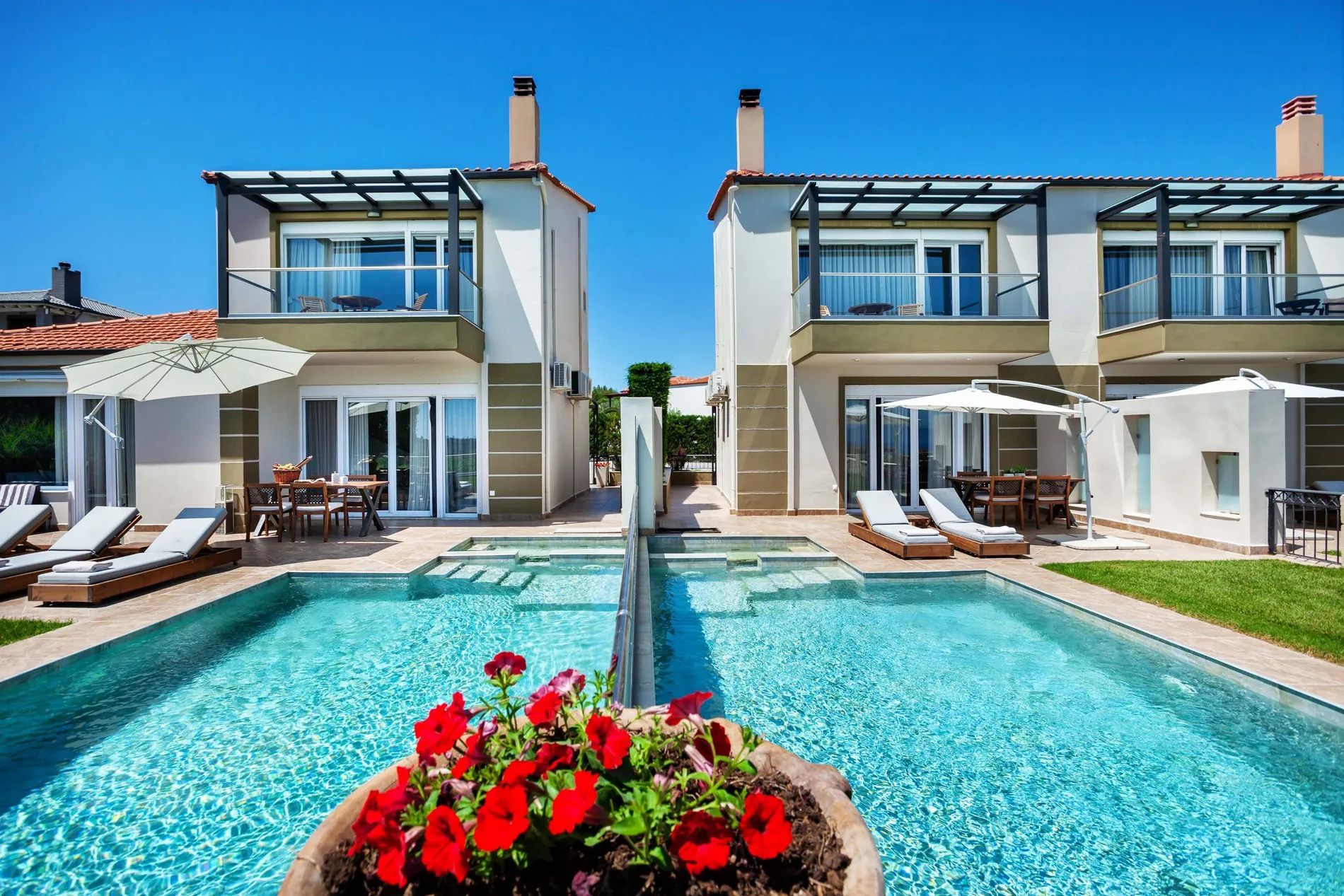 sunnyvillas2astratours021.jpg