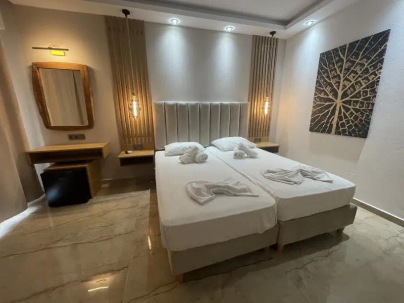 amazingrachonihotel2astratours021.jpg