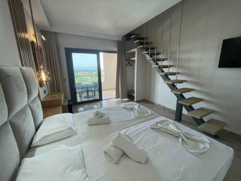 amazingrachonihotel8astratours021.jpg