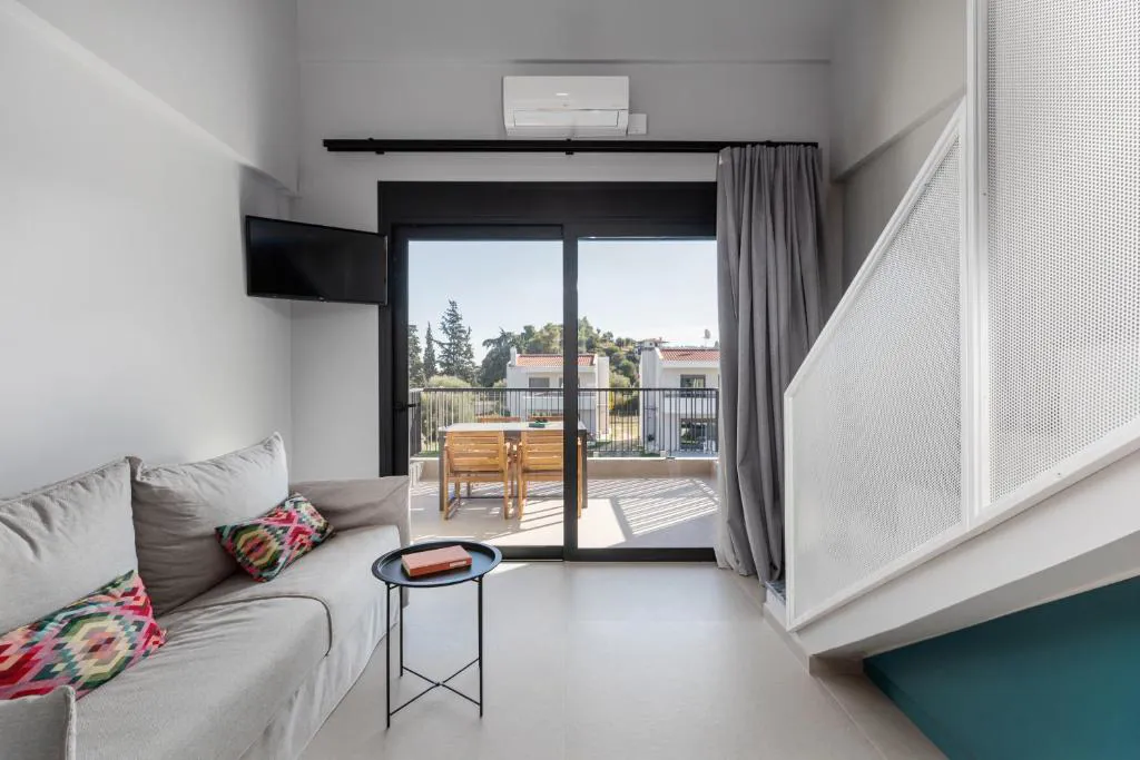 the8suites4astratours021.jpg