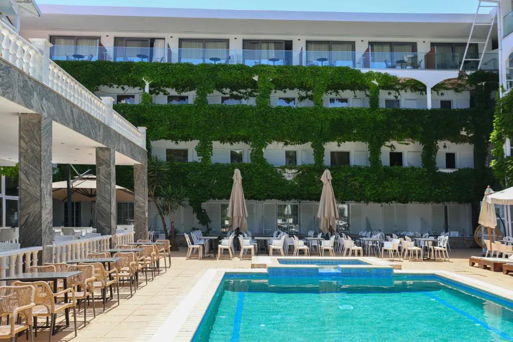 Olympic Kosmas-Hanioti-AstraTours021 (1).jpg