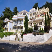 enavlion3astratours021.jpg