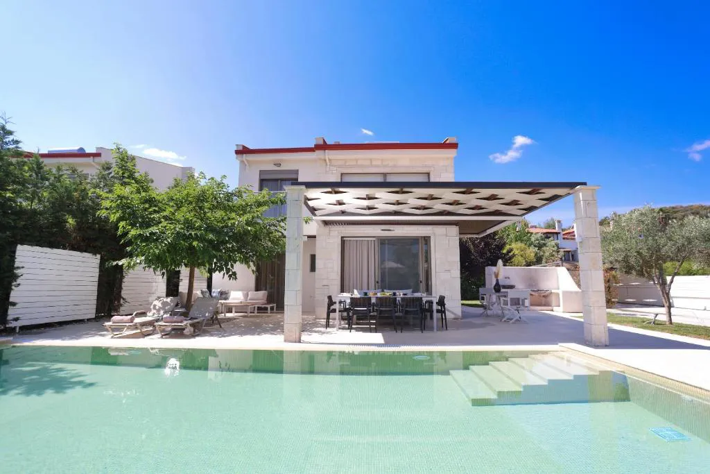 wvillas3astratours021.jpg