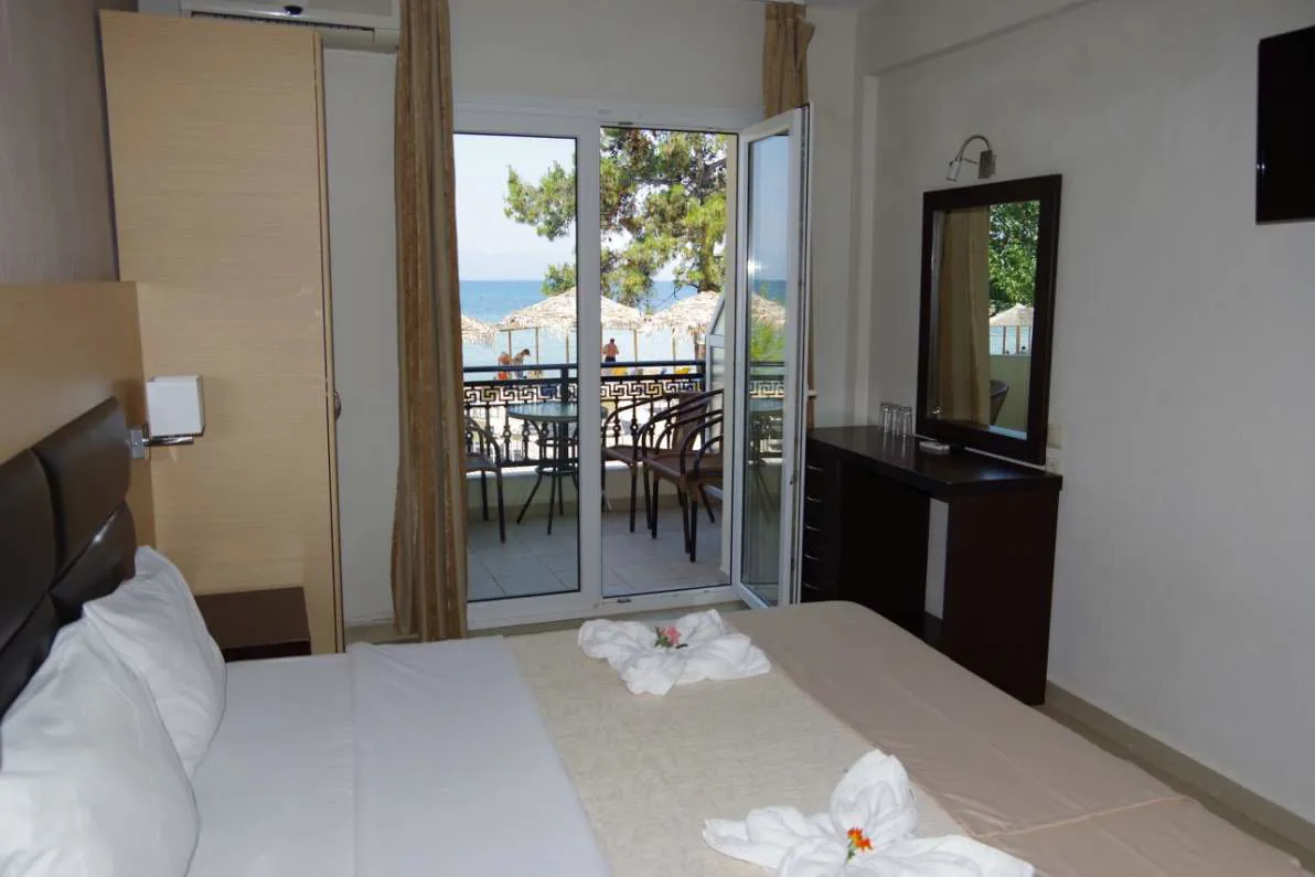 sunrisebeach7astratours021.jpg