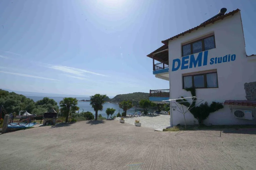 demi-atos-astraTours021 (3).jpg