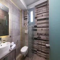 360681558.jpg