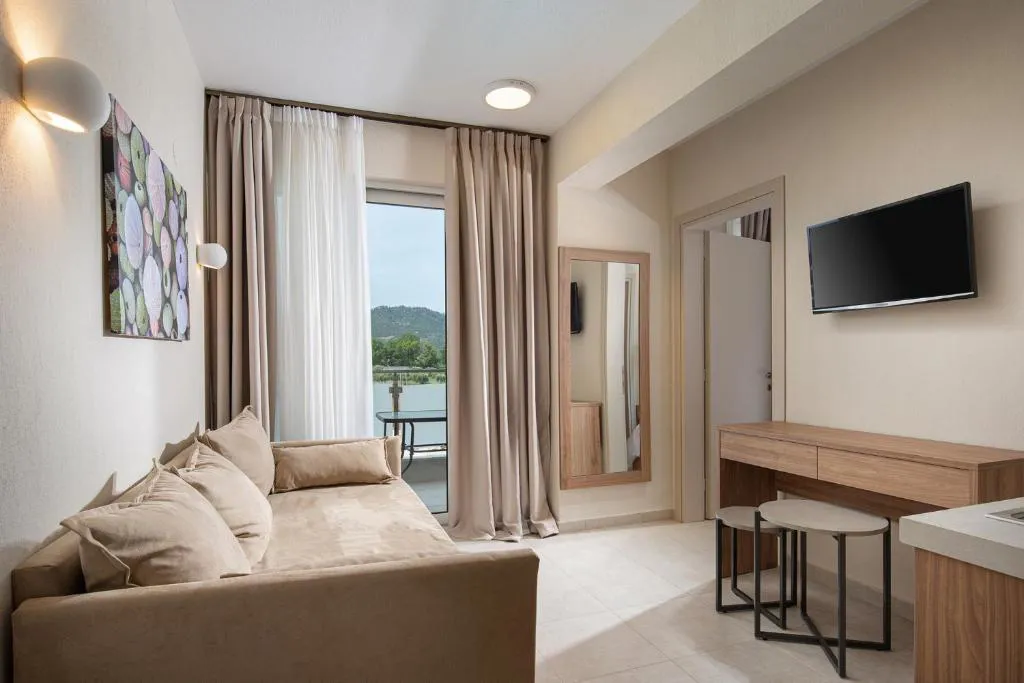 Astra Sarti Luxury Suites 5.jpg