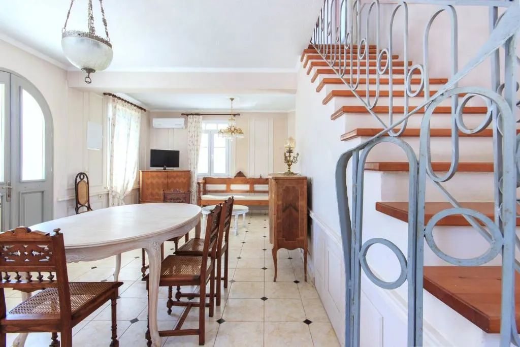 villas9astratours021.jpg