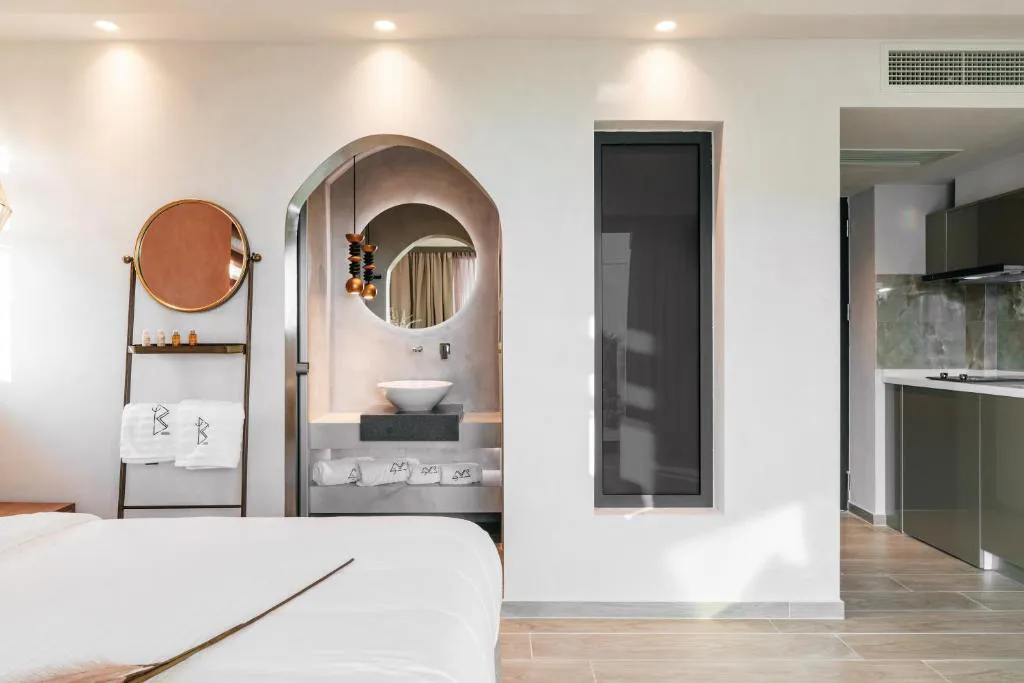 Cocooning Suites by Blue Carpet - Kasandra- Astra tours 021 (9).jpg
