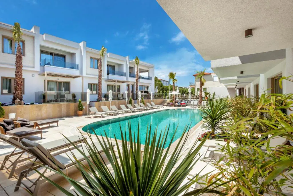 pefkideluxeresidences13astratours021.jpg