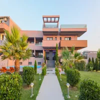 Hotel-Yakinthos-Ulaz-u-hotel.jpg
