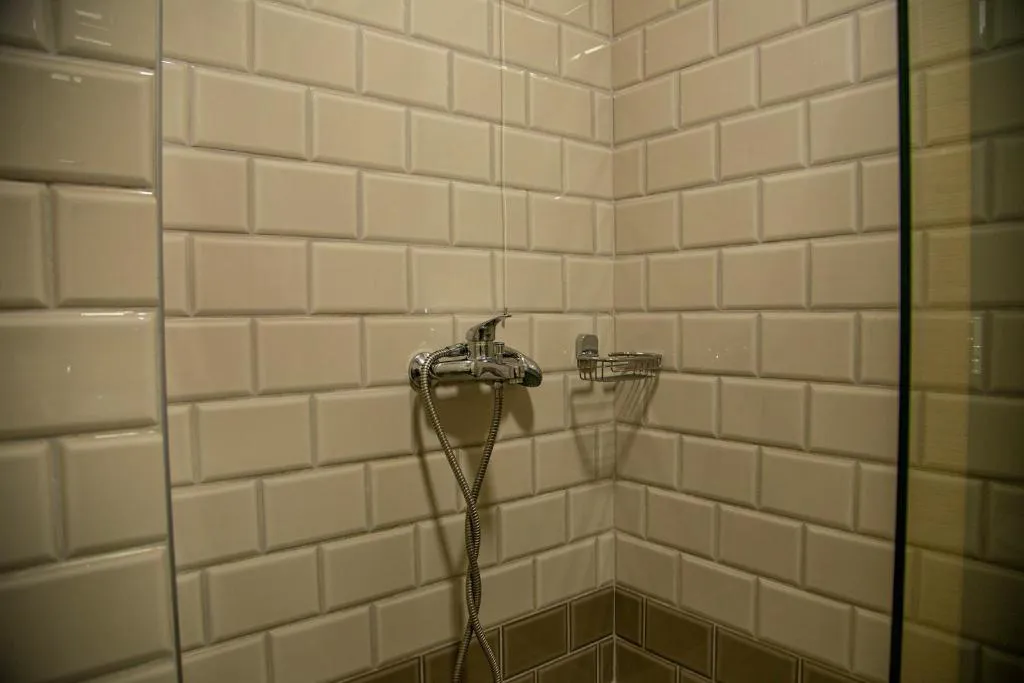 263490298.jpg