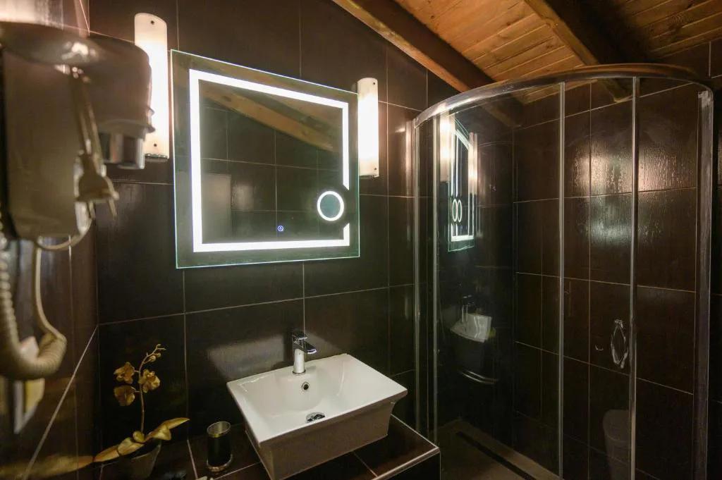 LeandrosHotel-Atos-AstraTours021 (12).jpg