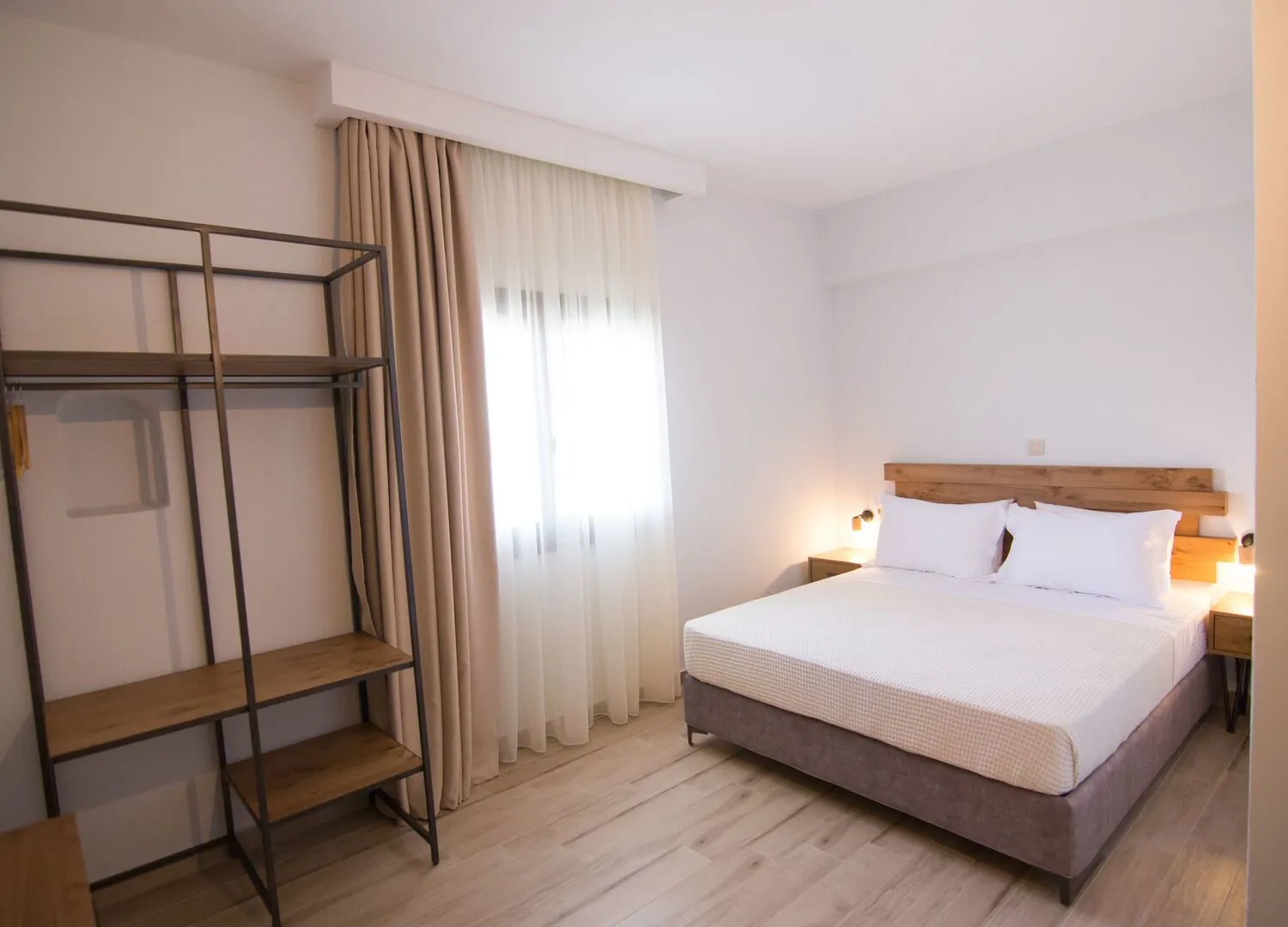 casaluxurysuites2astratours021.jpeg