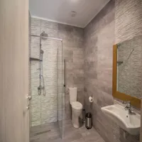 casaluxurysuites5astratours021.jpeg