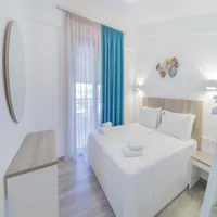 549502560.jpg