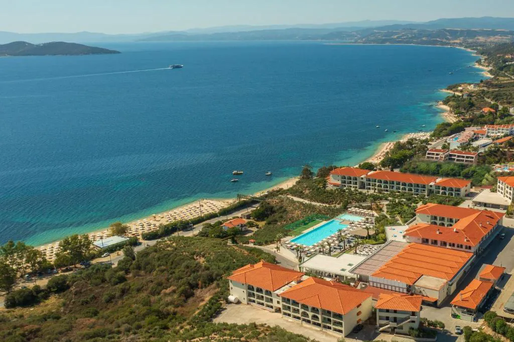 Akratos beach-Atos-AstraTours021 (8).jpg